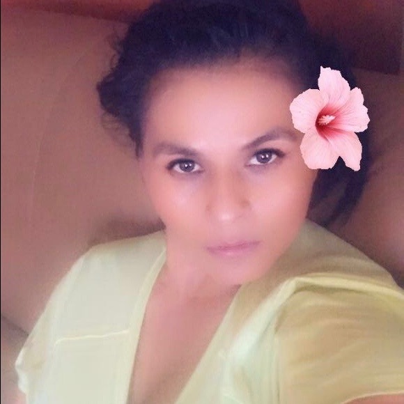 Meet your Posher, Alicia - Picture 1 of 1